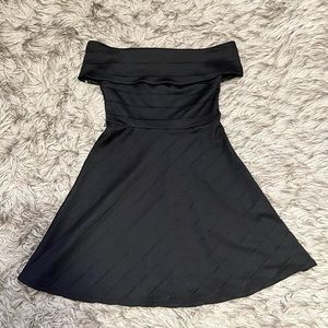 Black off-shoulder ever new dress
